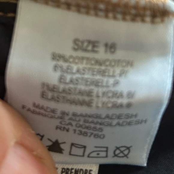 Slightly curvy DC jeans- size 16  - 36” waist- 26” long inseam new/ like new - Picture 5 of 7